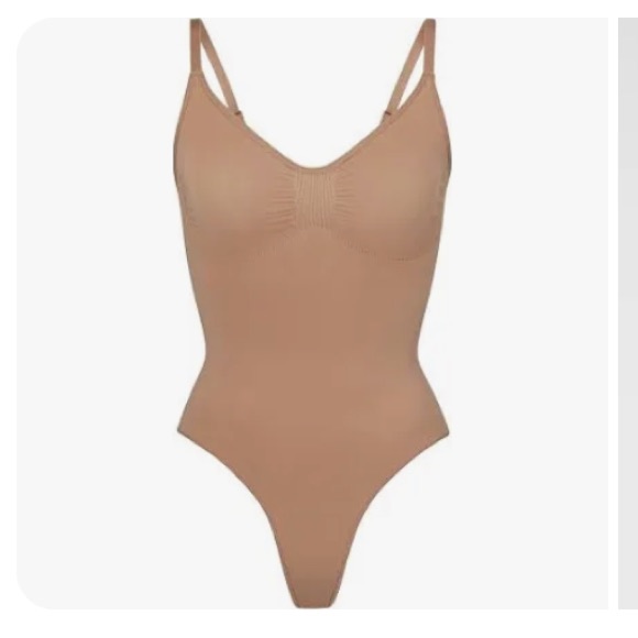 Skims - Picture 1 of 8